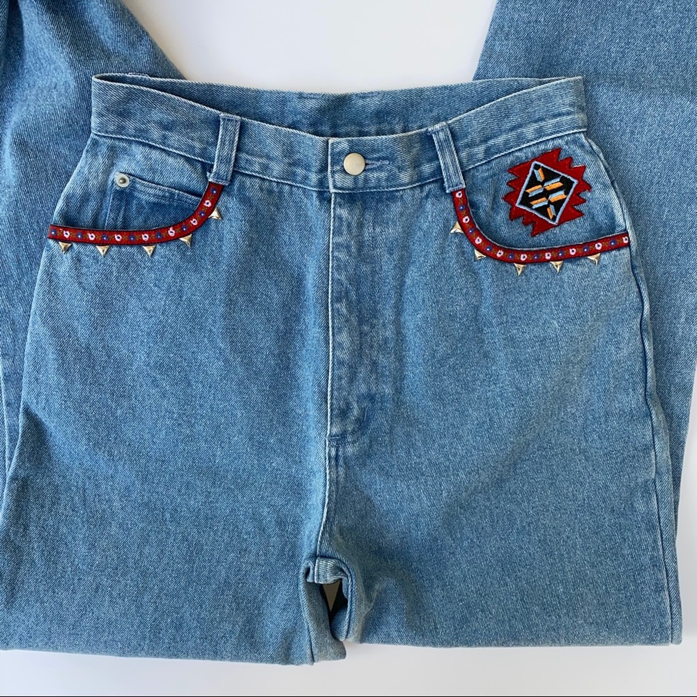 SOLD / VINTAGE • aztec high waisted jeans - Picture 2 of 8